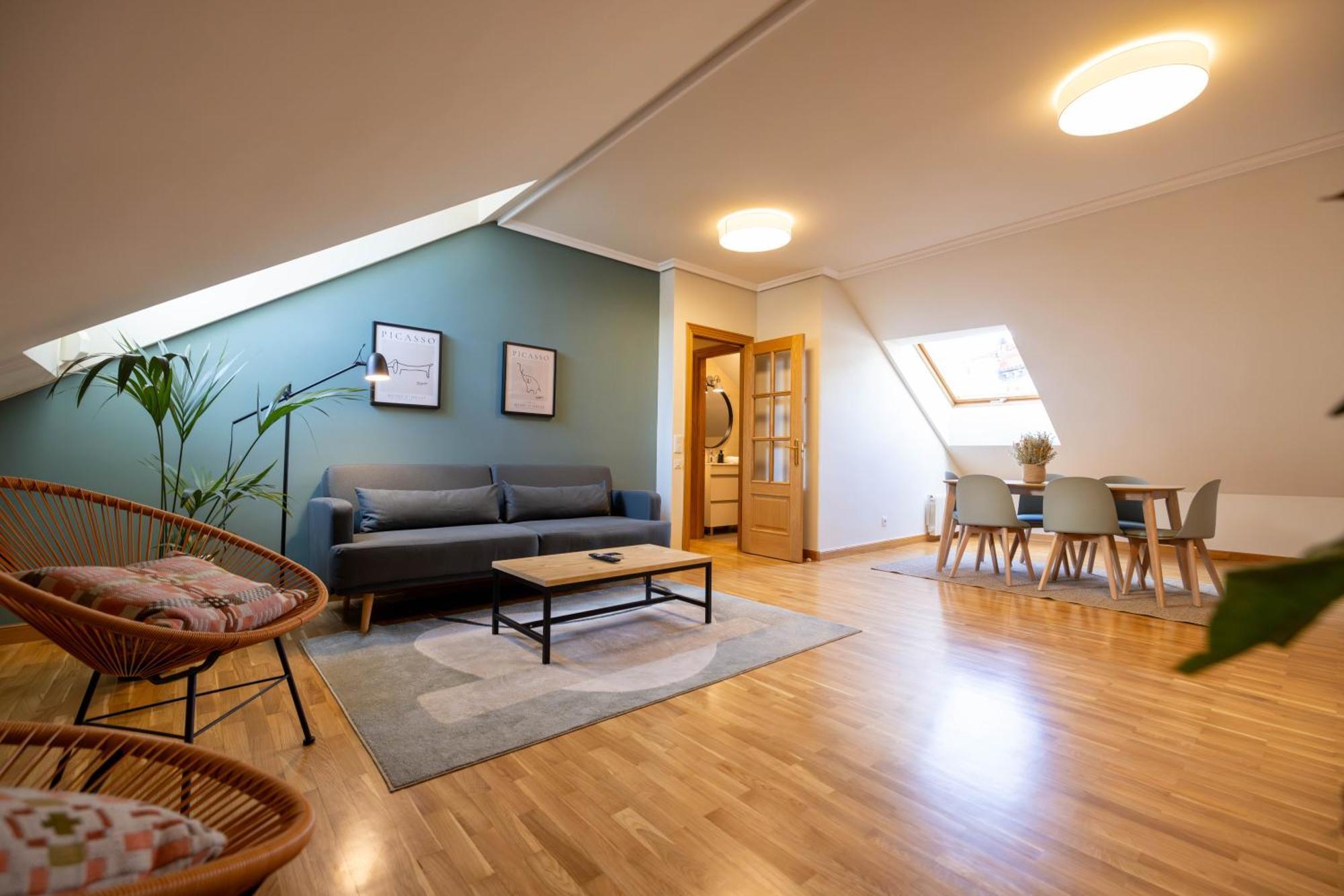Atuaire Home La Merced En El Centro Historico De Burgos Parking Incluido Eksteriør bilde